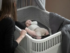 Sebra Baby & Jr. seng - classic white med madras-Børn Pakkeløsninger|Tremmesenge