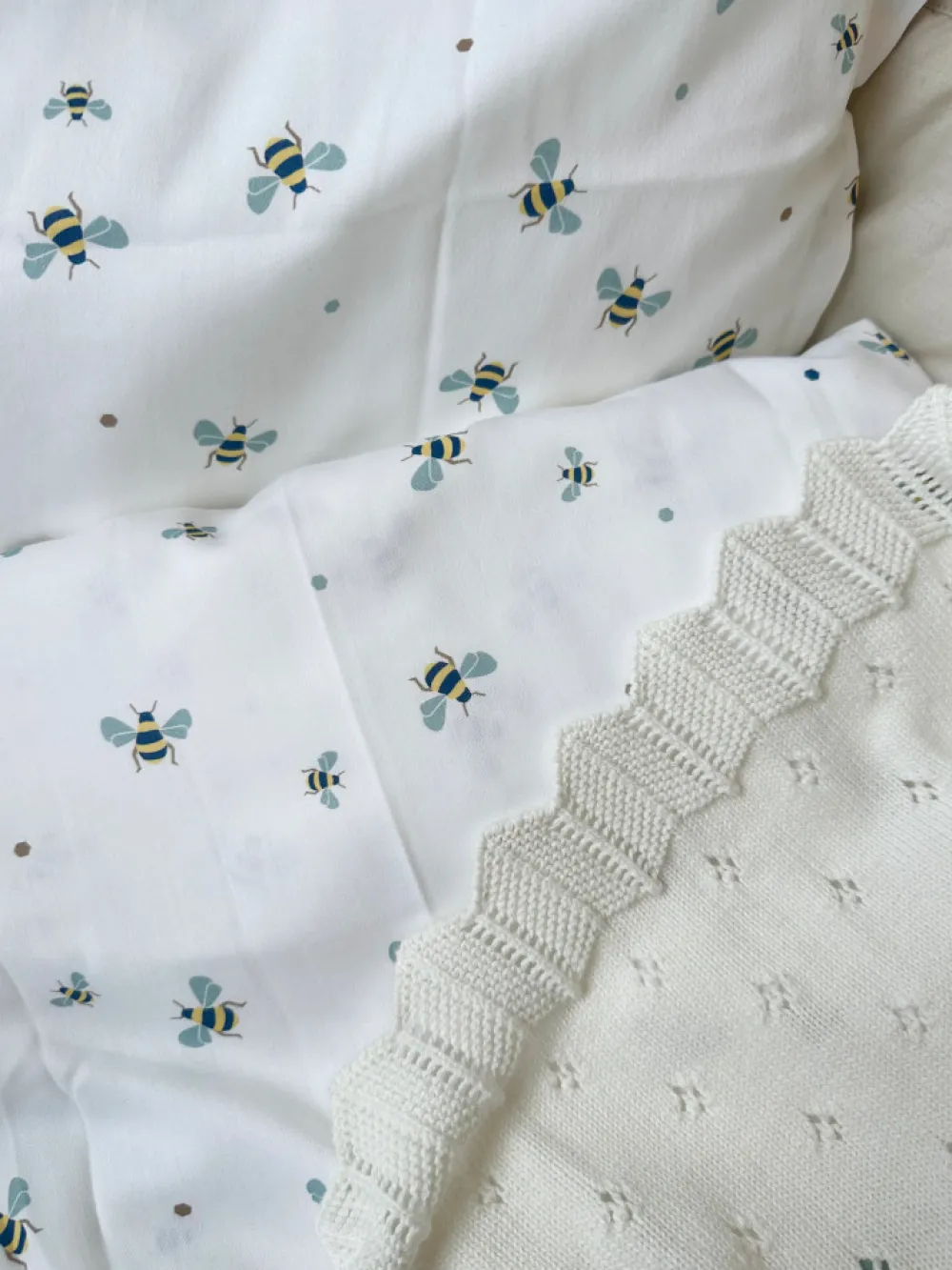 Vanilla COPENHAGEN Baby sengetøj - Honey Bee Happy-Børn Sengetøj