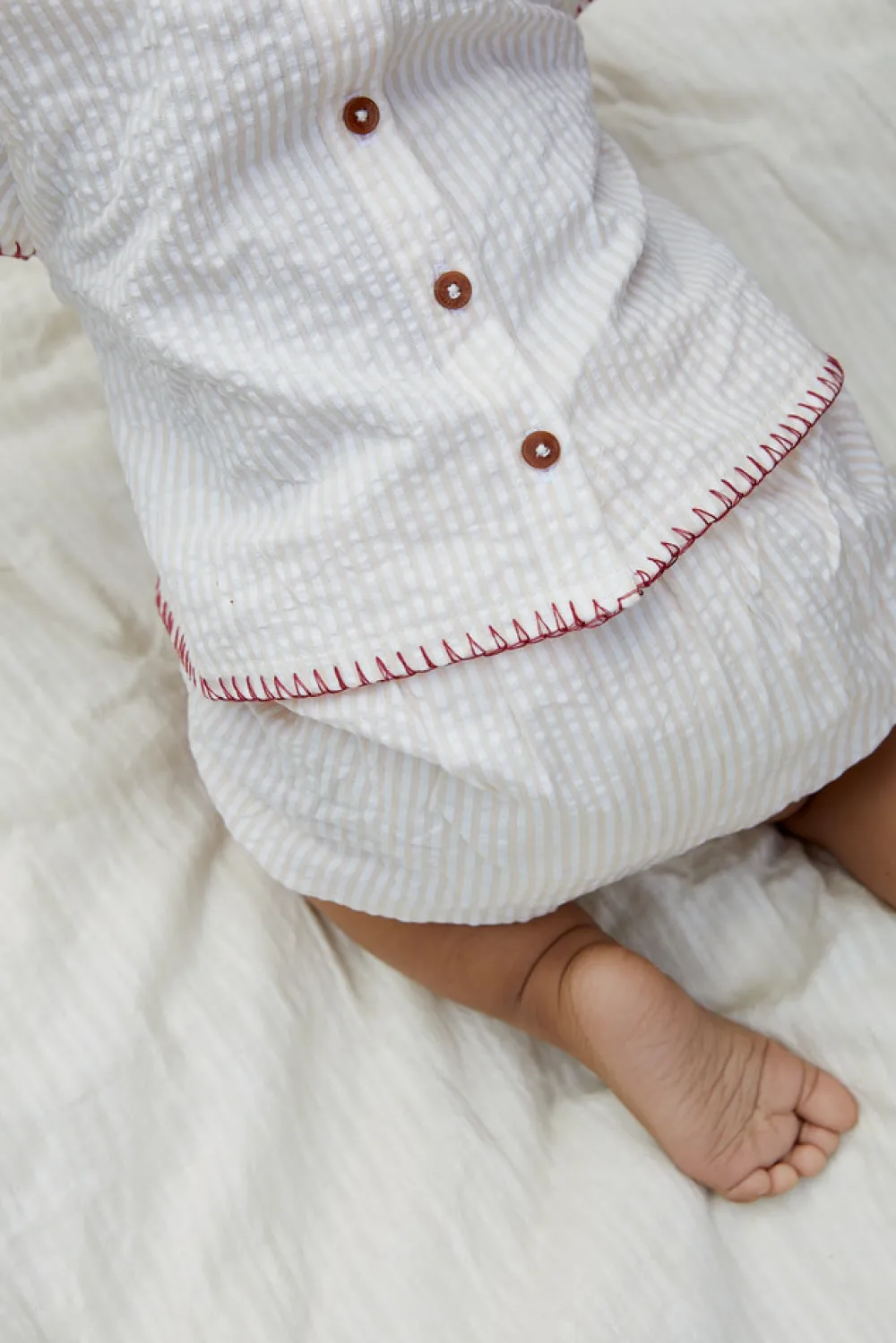 Copenhagen Colors Bæk og bølge babyset m. broderi - BERRY- Bodysæt