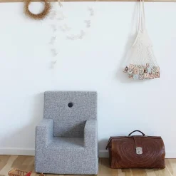 By KlipKlap Børnestol XL - lysegrå/mørkegrå knap-Børn Tumlemøbler