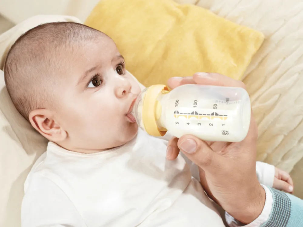 Medela Calma Flaskesut Inklusiv 150ml Flaske- Sutteflasker