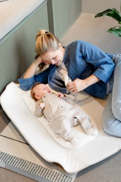 Voksi Carry Me babylift - Grey Cream- Lifte