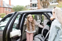 Joie I-traver - carbon- Autostole 100-150 Cm (4-12 År)