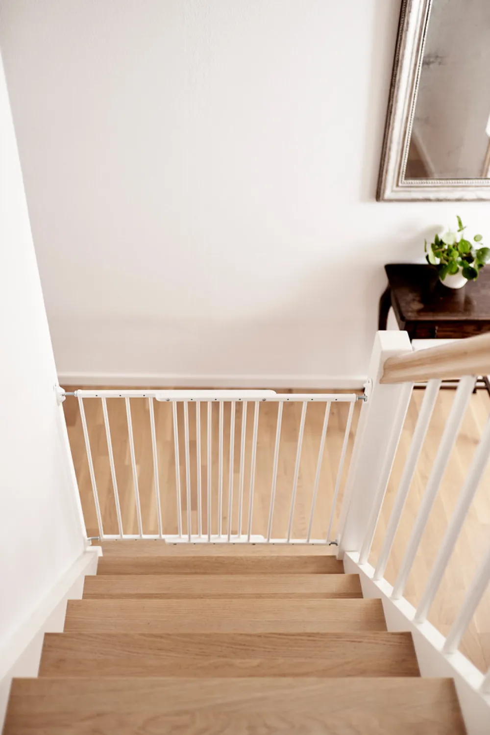 BabyDan LIVA - hvid- Sikkerhedsgitre