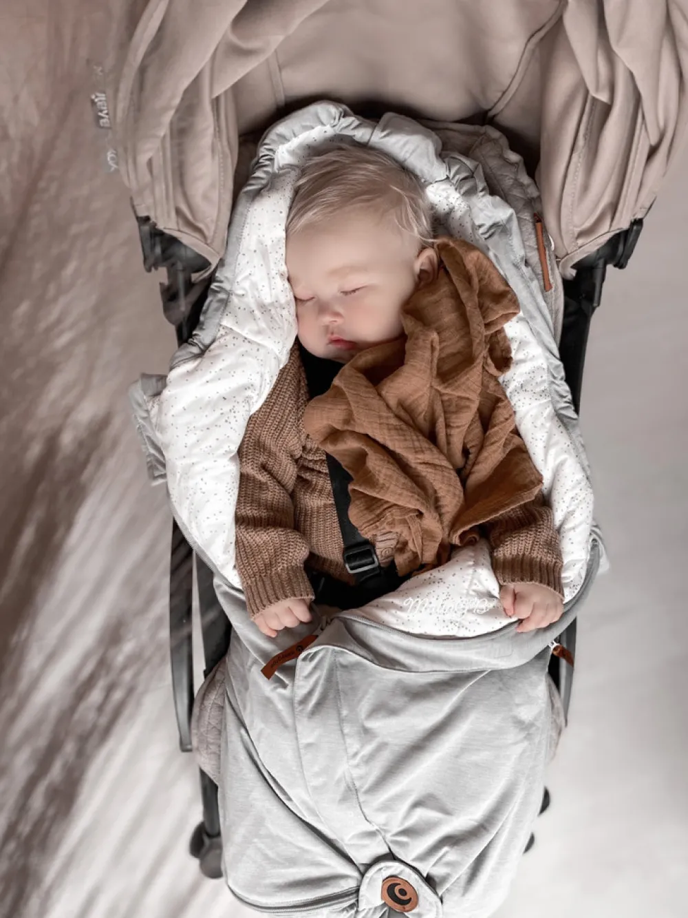 Easygrow LYNG Køreposen - grey- Køreposer