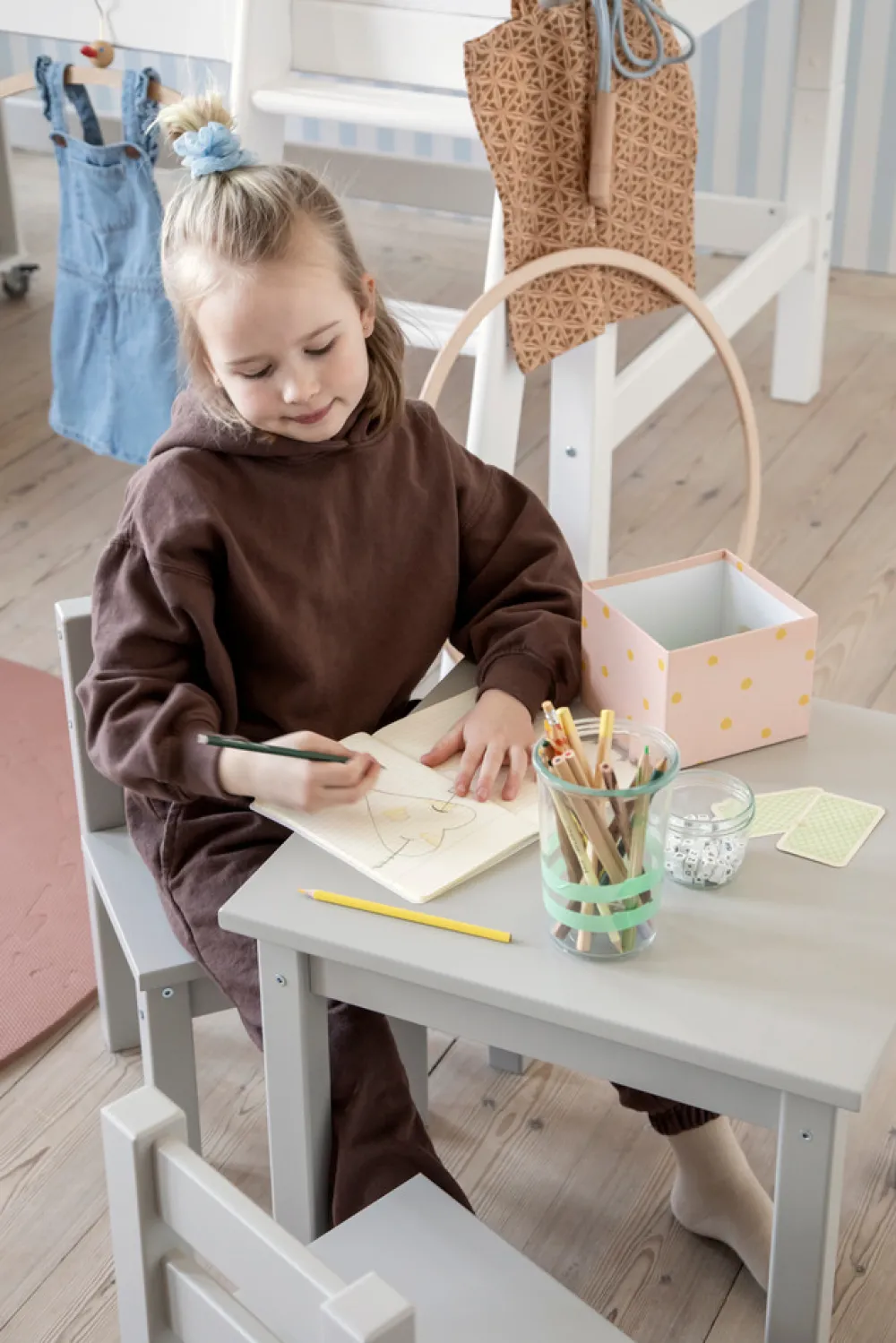 Hoppekids Mads Børnebord - dove grey-Børn Børneborde & Stole