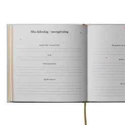 Specialday Mine første år - rosa- Barnets Bog