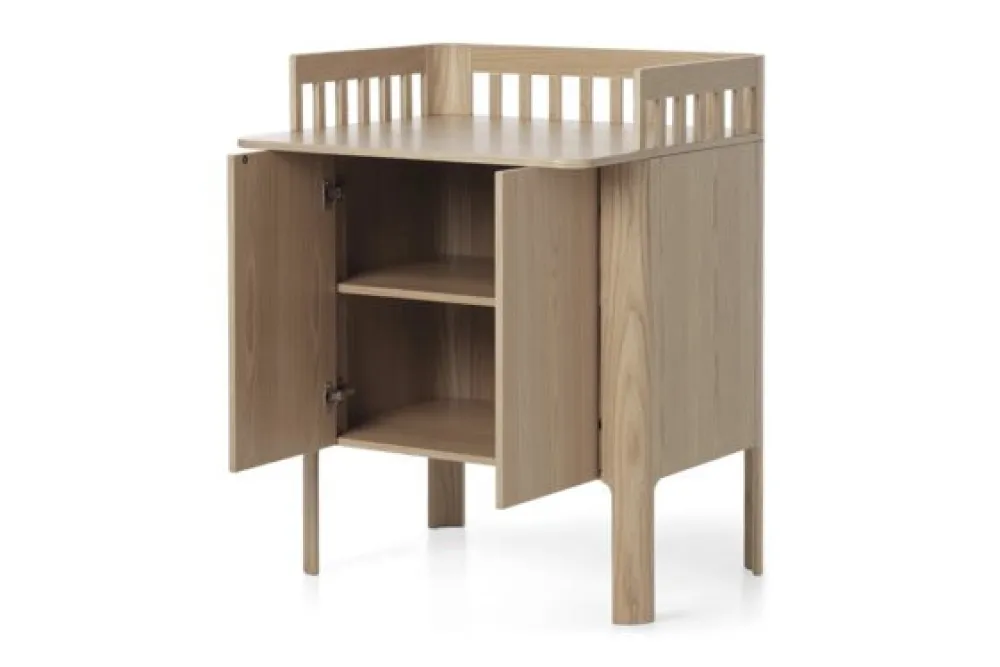 FLEXA Nova tremmeseng med puslebord - eg-Børn Pusleborde|Tremmesenge