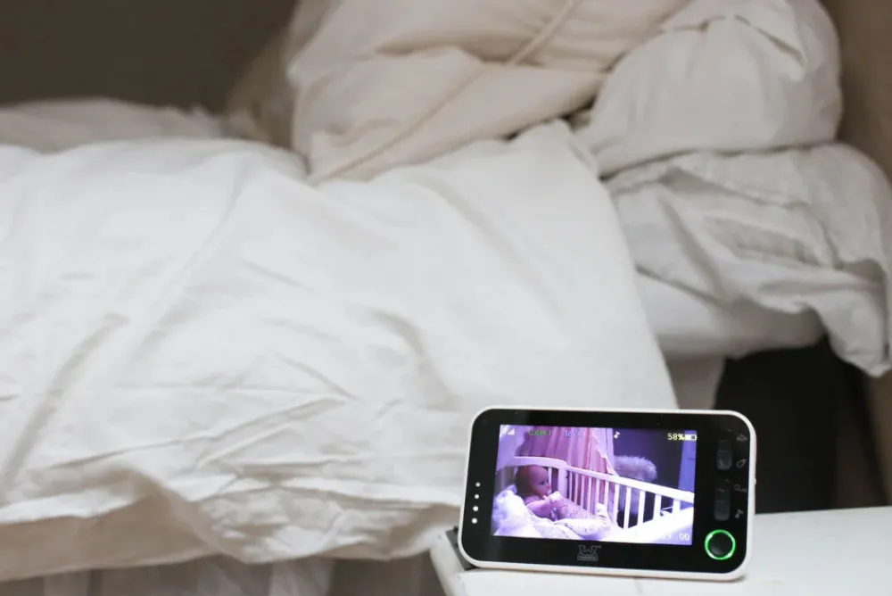 Padwico V8 babyalarm - video - genopladeligt batteri- Babyalarmer