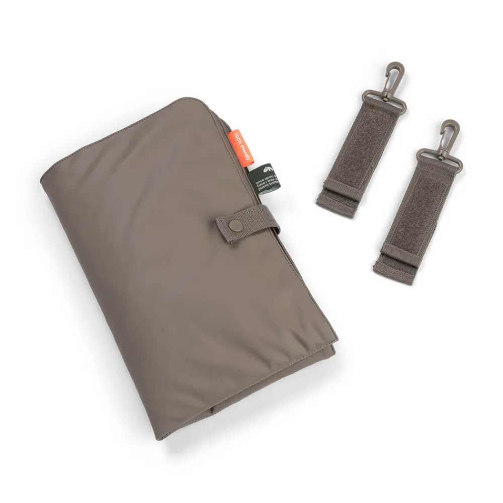 Done By Deer Puslerygsæk - Taupe- Pusletasker & Transporttasker