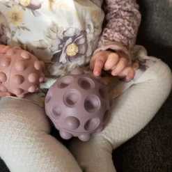 Le Toft Sensory Silicone Fidget Small Balls - Blush- Sansebolde