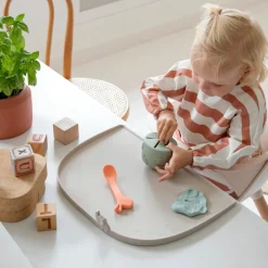 Done By Deer Silikone dækkeserviet m/høj kant Elphee - Sand- Service