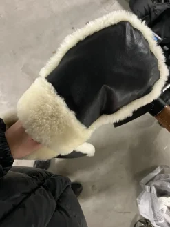 KongWalther Østerbro handsken 2.0 - lamb skin black- Vognhandsker