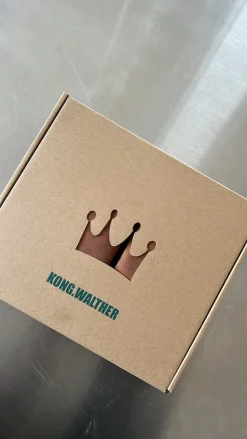 KongWalther Østerbro handsken 2-Pak (Voksen + Mini) - brown faux suede- Vognhandsker