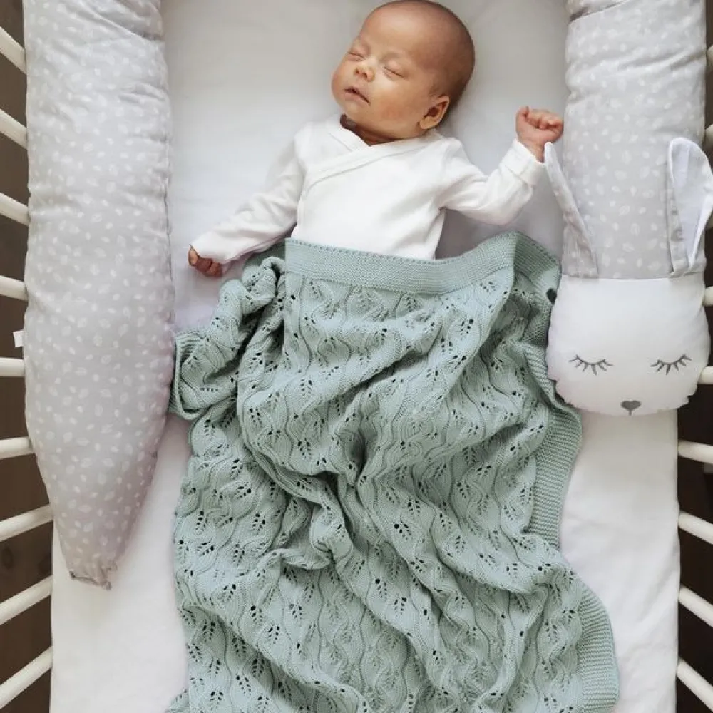 VINTER & BLOOM Striktæppe, bomuld, ECO - Sage green-Børn Tæpper