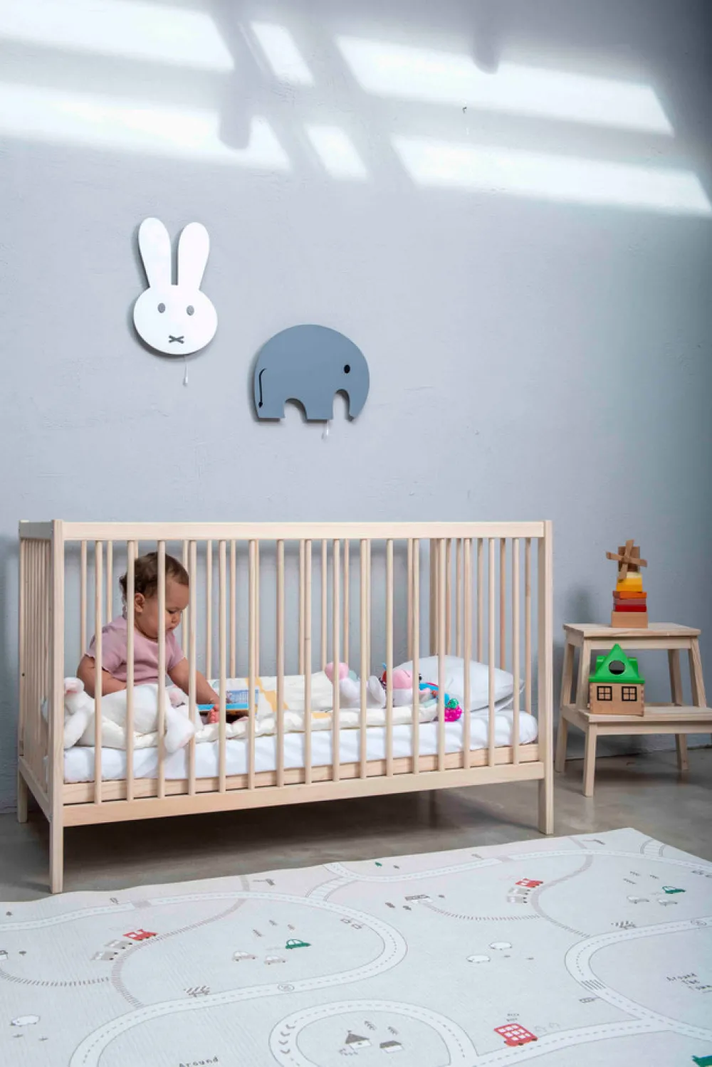 Kukka Tremmeseng 60x120 - natur-Børn Tremmesenge