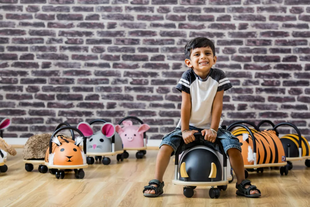 Wheely bug Bee - Small- Gåvogne & Aktivitetsborde