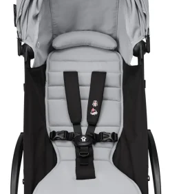 Stokke® YOYO³ Klapvogn - stone på sort stel- Rejseklapvogne
